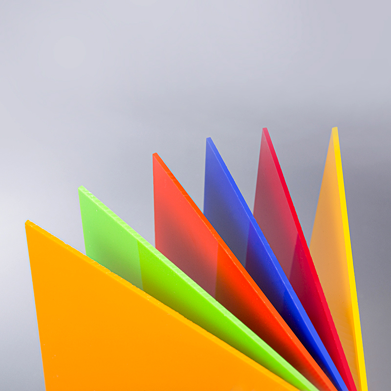 Šareni akrilni list